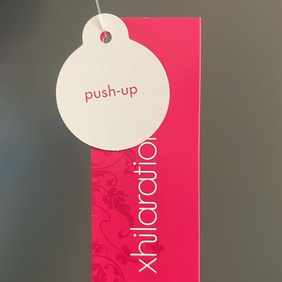 NWT, xhilaration, push up bikini top with strap included, size small - Picture 3 of 7